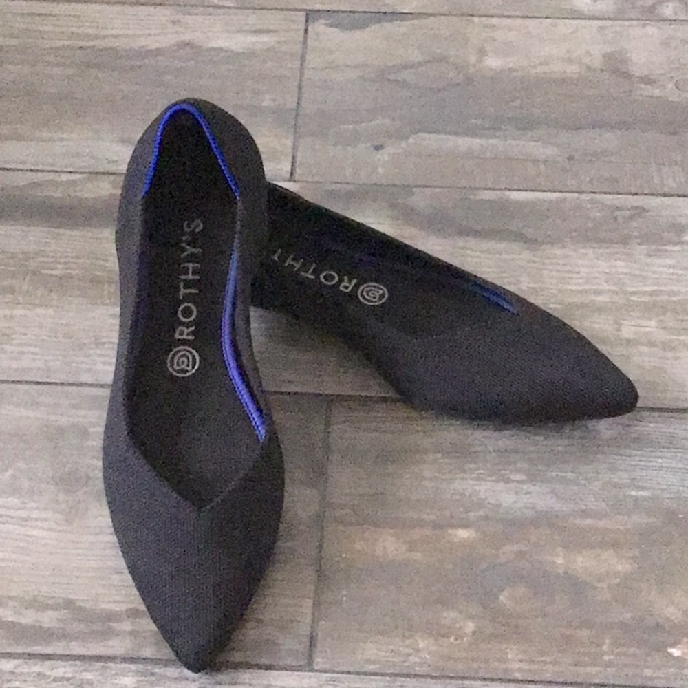 Black Pointed Rothy’s 10